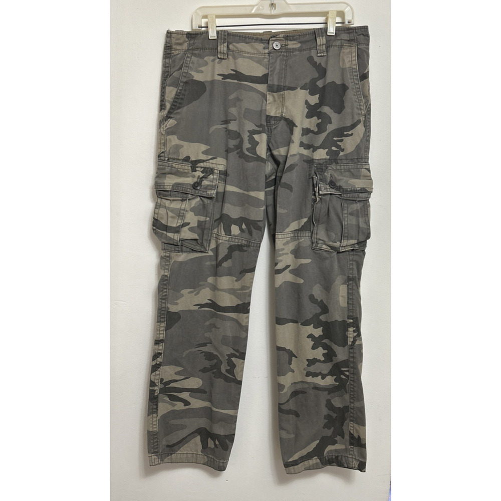 Old Navy Y2K Camo Cargo Pants Men's 34x29.5 Army Military Utility 90's - 2013